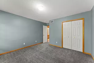 1484 Riverbluff Dr, Hastings, MN 55033 - Photo 40