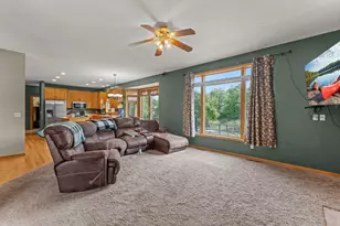 1484 Riverbluff Dr, Hastings, MN 55033 - Photo 20