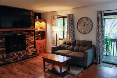 31 Marie Avenue E, West Saint Paul, MN 55118 - Photo 1