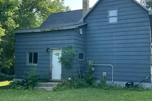 514 Conley Ave S, Thief River Falls, MN 56701 - Photo 4