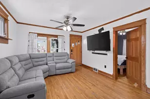 529 3rd Ave S, South Saint Paul, MN 55075 - Photo 4