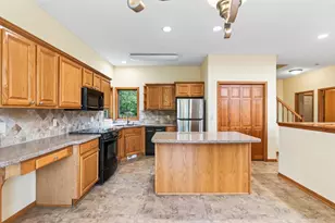 9848 Oak Shore Dr, Lakeville, MN 55044 - Photo 32