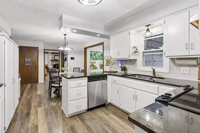 14880 Ironwood Court, Eden Prairie, MN 55346 - Photo 6
