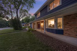 14880 Ironwood Ct, Eden Prairie, MN 55346 - Photo 16