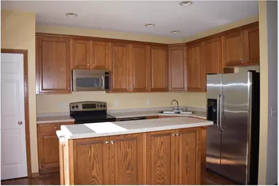 16231 50th Avenue N, Plymouth, MN 55446 - Photo 4