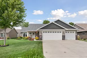 1304 Linwood Rd, Belle Plaine, MN 56011 - Photo 1