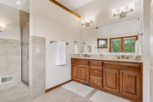 10921 Bent Water Ln, Woodbury, MN 55129 - Photo 40
