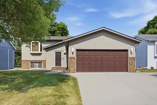 2622 29th Ave S, Moorhead, MN 56560 - Photo 1