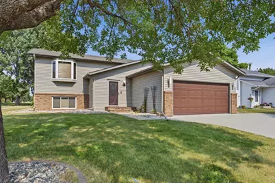 2622 29th Avenue S, Moorhead, MN 56560 - Photo 2