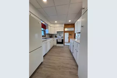 1820 Main Street, Bloomer, WI 54724 - Photo 8