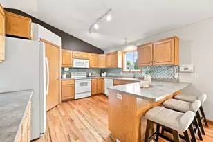 1351 Rolling Oaks Dr, Hanover, MN 55341 - Photo 8