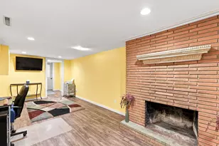 8 6th Ave NE, Osseo, MN 55369 - Photo 22