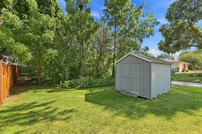 8 6th Avenue NE, Osseo, MN 55369 - Photo 30