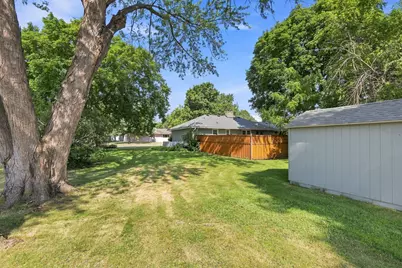 8 6th Avenue NE, Osseo, MN 55369 - Photo 4