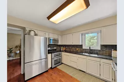 13655 Henna Court, Apple Valley, MN 55124 - Photo 12