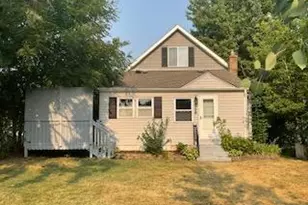 724 1st Ave NW, New Brighton, MN 55112 - Photo 1