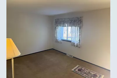 409 Dorland Place, Maplewood, MN 55119 - Photo 14