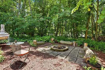 1021 Wildwood Way, Chaska, MN 55318 - Photo 6