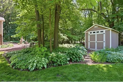 1021 Wildwood Way, Chaska, MN 55318 - Photo 58