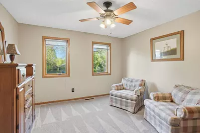 1021 Wildwood Way, Chaska, MN 55318 - Photo 32