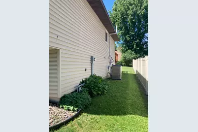619 Chalet Drive NW, Rochester, MN 55901 - Photo 38
