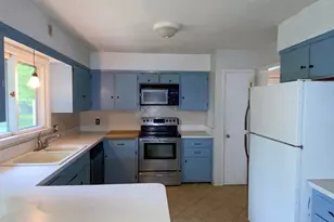 315 Charles St SW, Hutchinson, MN 55350 - Photo 2