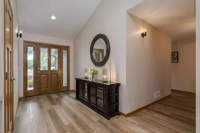 120 Sunburst Circle, Mankato, MN 56001 - Photo 4