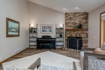 120 Sunburst Circle, Mankato, MN 56001 - Photo 8