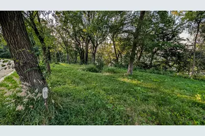1701 Oakwood Terrace, Albert Lea, MN 56007 - Photo 8