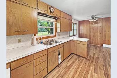 2420 34th Street, Slayton, MN 56172 - Photo 4