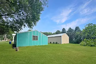 2420 34th St, Slayton, MN 56172 - Photo 18