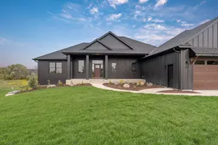 19739 Tayjules Wy, Jordan, MN 55352 - Photo 2