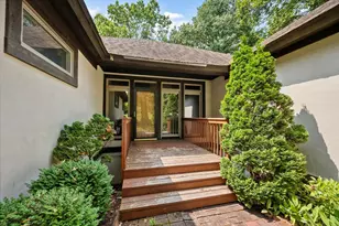 3114 County Road 101 S, Wayzata, MN 55391 - Photo 2