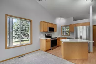 7633 Fox Creek Ct, Greenfield, MN 55373 - Photo 8