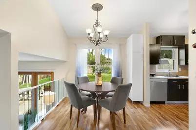 8607 Shiloh Court, Eden Prairie, MN 55347 - Photo 8
