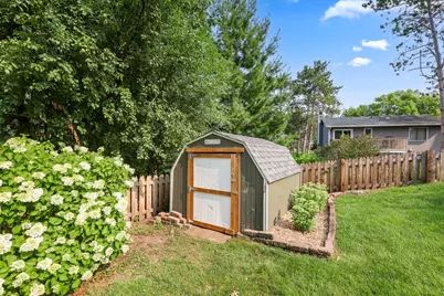 8607 Shiloh Court, Eden Prairie, MN 55347 - Photo 30