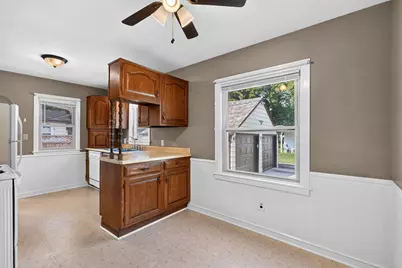 1028 1st Avenue NE, Faribault, MN 55021 - Photo 16