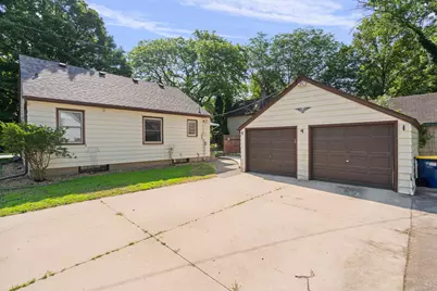 1028 1st Avenue NE, Faribault, MN 55021 - Photo 4