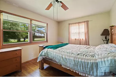 908 Lakeshore Drive, Moose Lake, MN 55767 - Photo 20