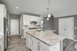 5581 Yucca Ln N, Plymouth, MN 55446 - Photo 10