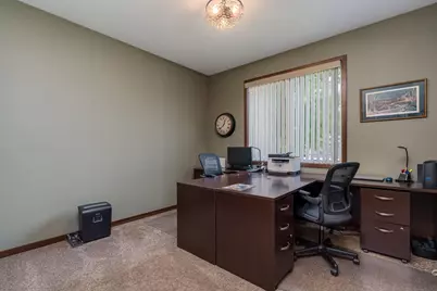 121 Grovebrook Drive, Mankato, MN 56001 - Photo 38