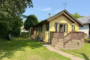 421 S 69th Ave W, Duluth, MN 55807 - Photo 2