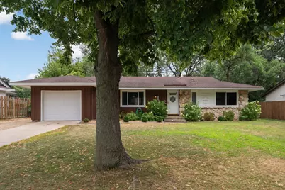 8383 Henna Avenue S, Cottage Grove, MN 55016 - Photo 2