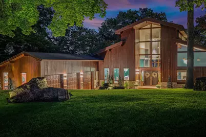 1555 Crescent Hills Drive, La Crescent, MN 55947 - Photo 2