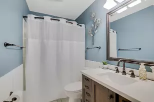 3221 Valley Ridge Dr, Eagan, MN 55121 - Photo 16