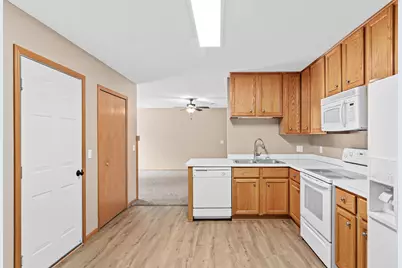 625 Mariner Way #87, Woodbury, MN 55129 - Photo 14