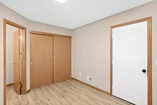 625 Mariner Way, Woodbury, MN 55129 - Photo 16