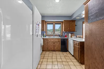 14011 Hayes Road, Apple Valley, MN 55124 - Photo 8