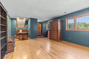 14011 Hayes Rd, Apple Valley, MN 55124 - Photo 4