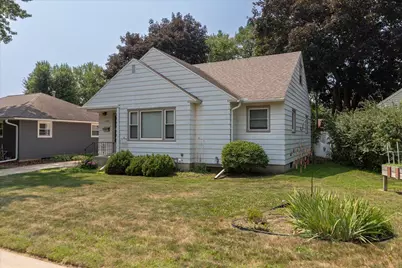 1429 14th Avenue NW, Rochester, MN 55901 - Photo 2